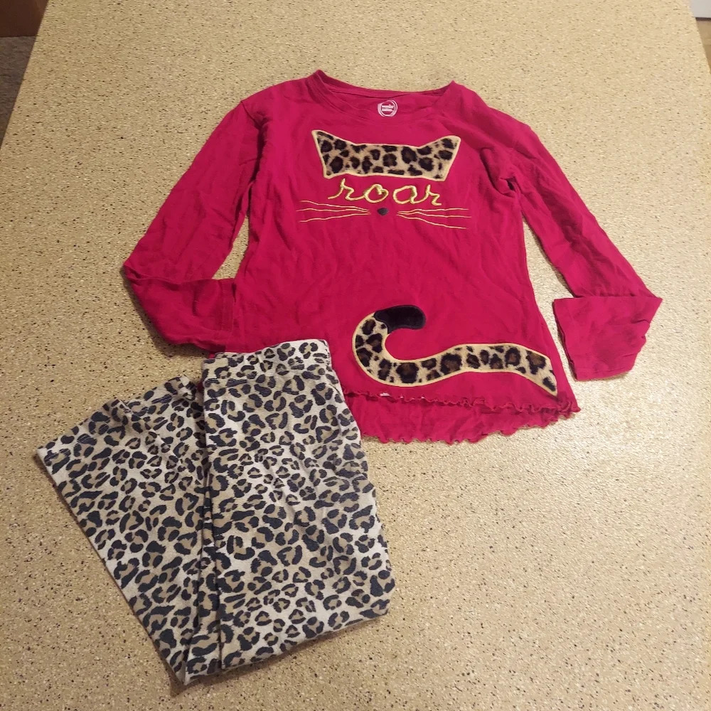 Cheetah 🐆 outfit set leopard animal print  long sleeve legging roar red brown